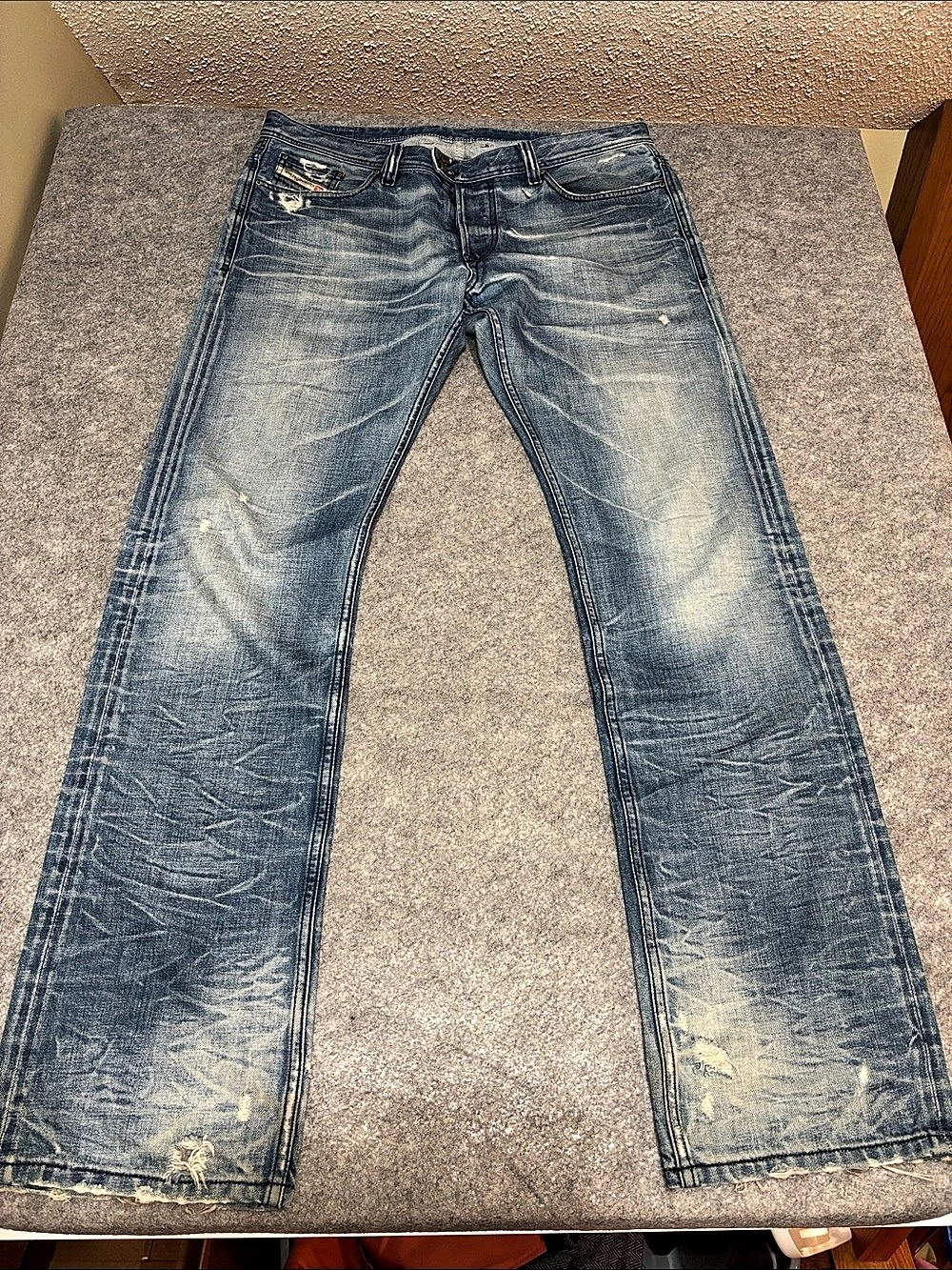 Diesel Viker-R-Box Distressed Slim Jeans Blue
